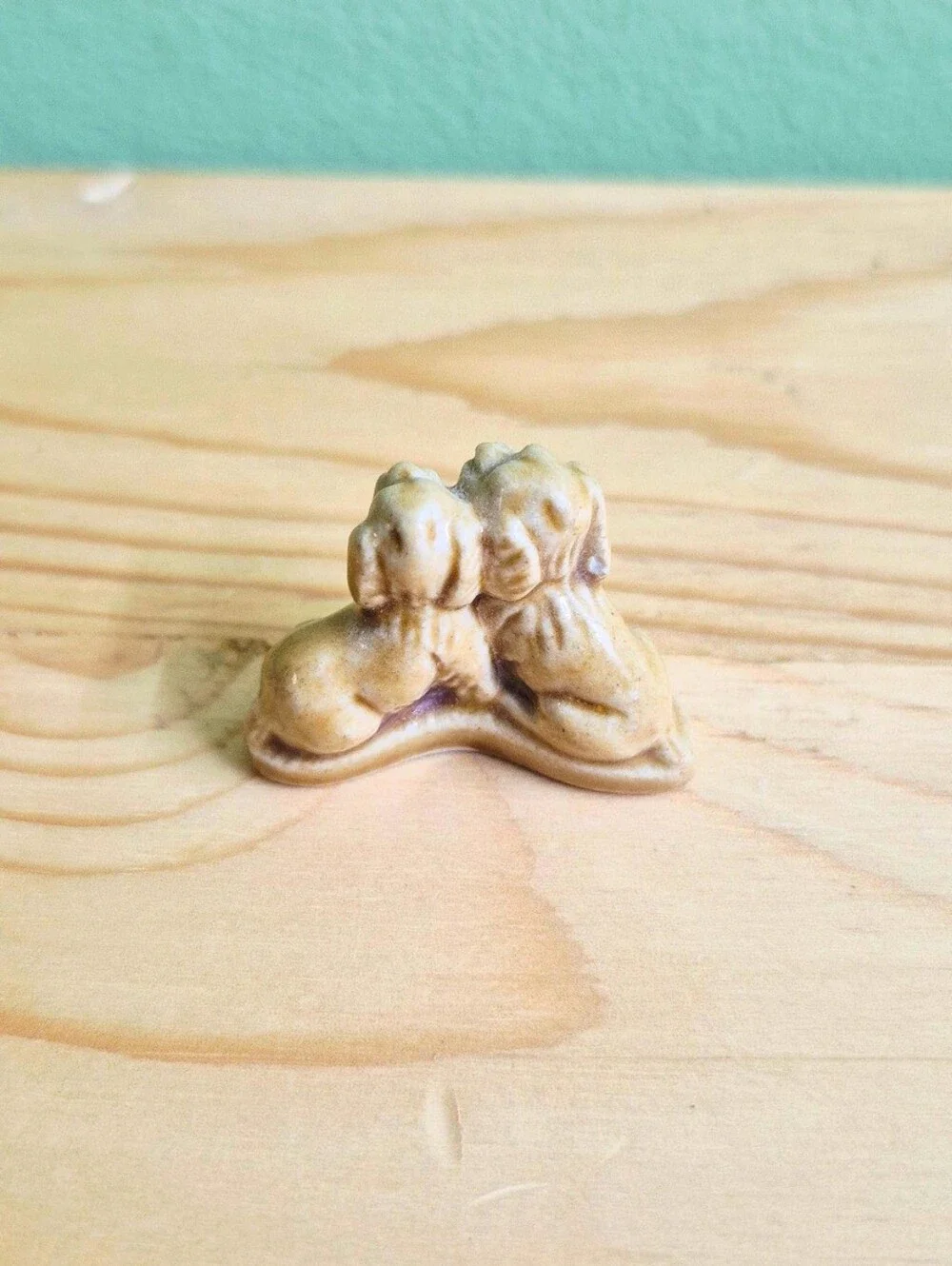 Vintage Wade of England Porcelain Figurine Two Puppies Cuddling Whimsies